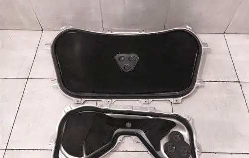 Porsche 718 Cayman 982 982c Front brake disc dust cover plate 982827015A