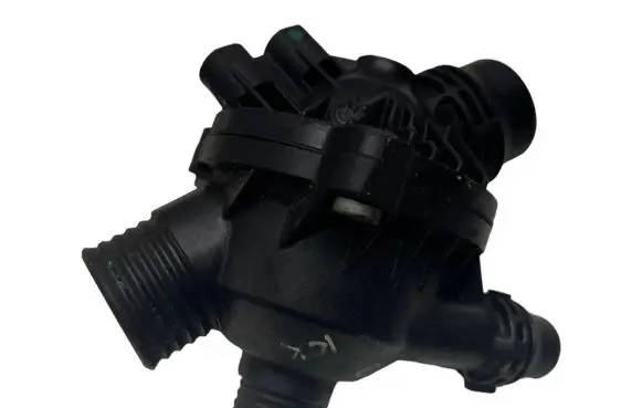 Thermostat/thermostat housing