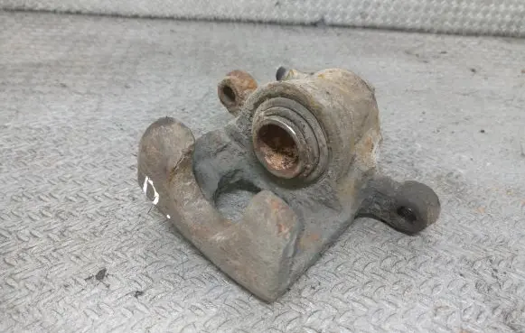 Nissan Tiida C11 Rear brake caliper