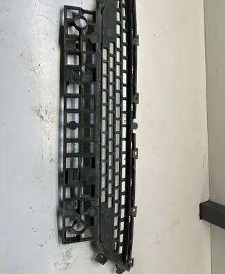 Renault Master III Front bumper lower grill 622546766R 622548761R