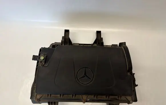 Mercedes-Benz Vito Viano W447 Air filter box A4475280206 A4475280306 A4475280406