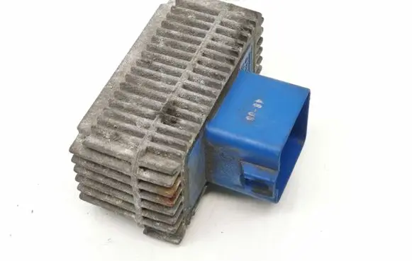 Opel Zafira B Glow plug pre-heat relay 55353011 51299014B