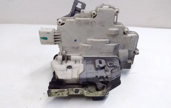 Audi A4 S4 B8 8K Front door lock 8J2837015A