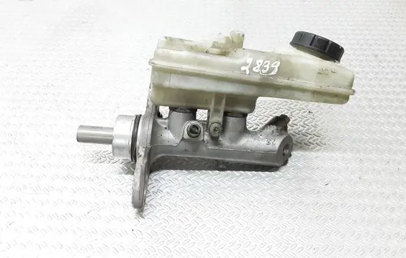 Renault Scenic II - Grand scenic II Master brake cylinder 32067111