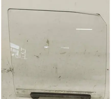 Mercedes-Benz 250 280 W108 Front door window glass four-door 1087250210 A1087250210