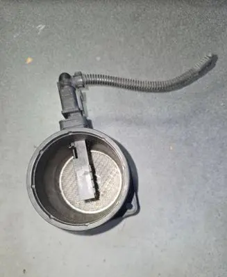 Volkswagen Multivan T5 Mass air flow meter 0281002735 15205752 03G906461C