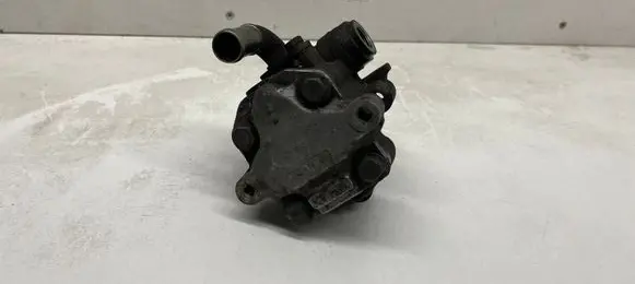 Skoda Octavia Mk1 (1U) Power steering pump
