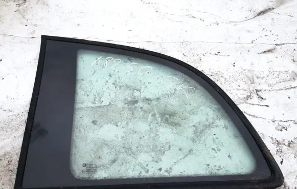 Opel Zafira A Rear side window