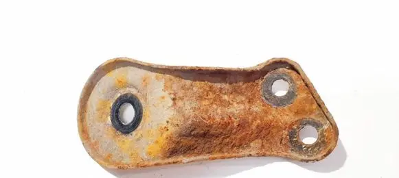 Toyota Avensis T250 Bracket in trunk/boot 