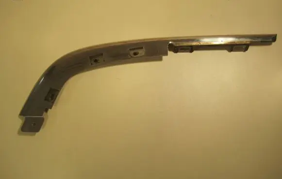 Audi V8 Front fog light trim/grill