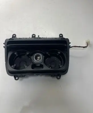 BMW 5 F10 F11 Cup holder front 9241714 82262002 030120190832