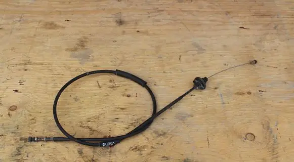 Subaru Forester SF Throttle cable 
