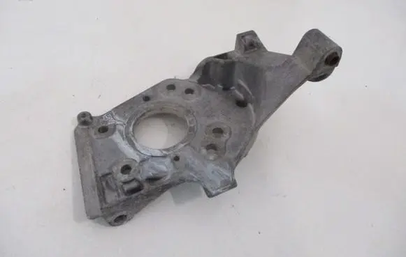 Citroen DS3 Engine mount bracket 9684778280