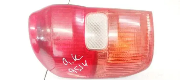 Toyota RAV 4 (XA20) Rear/tail lights