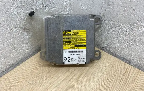 Toyota Corolla Verso AR10 Airbag control unit/module 891700F042 213819108