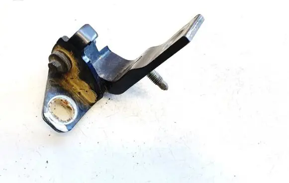 Ford Mondeo MK IV Rear door lower hinge a046575