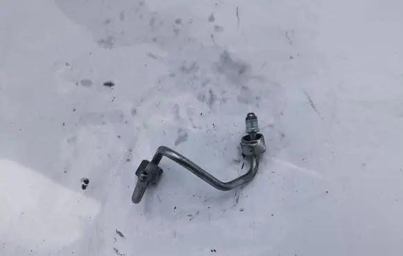 Jeep Grand Cherokee Fuel injector supply line/pipe NOCODE