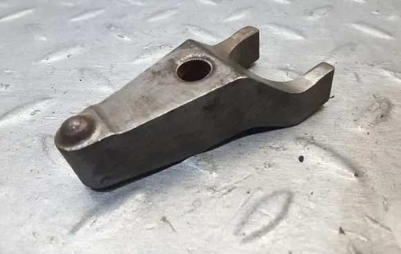 Lexus IS 220D-250-350 Fuel Injector clamp holder