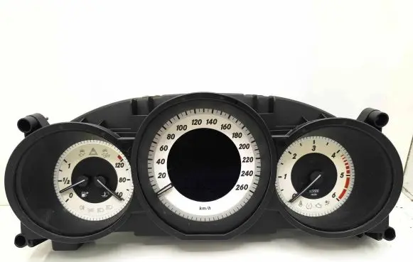 Mercedes-Benz CLS C218 X218 Speedometer (instrument cluster) A2189005303 A2C82047600 A2C53435189