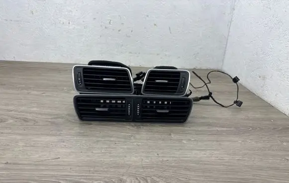 Volkswagen PASSAT B7 Dash center air vent grill 3AB819728A 3AB819702A 3AB819701A