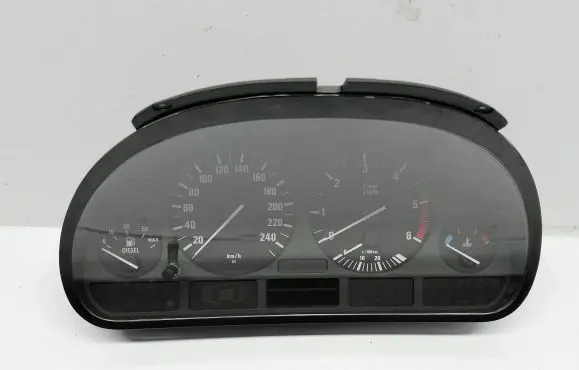 BMW 5 E39 Speedometer (instrument cluster) 87001374