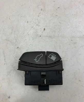 Volvo S70 V70 V70 XC Tailgate opening switch 9162946 03170000