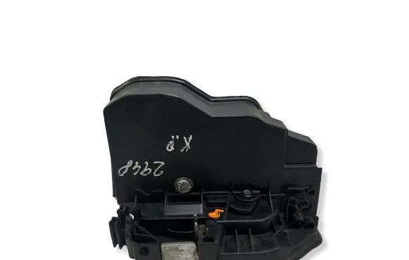 BMW 5 F10 F11 Front door lock 7202143