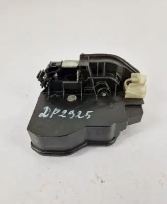 BMW 3 F30 F35 F31 Front door lock 7202150