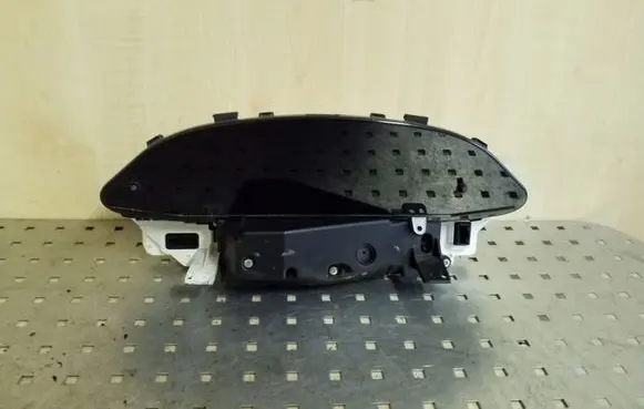 Toyota Yaris Speedometer (instrument cluster) 838000D681