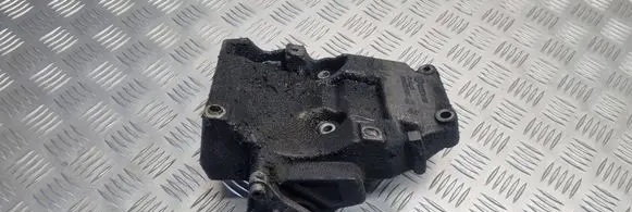 Volkswagen PASSAT B5.5 A/C compressor mount bracket 038260885C