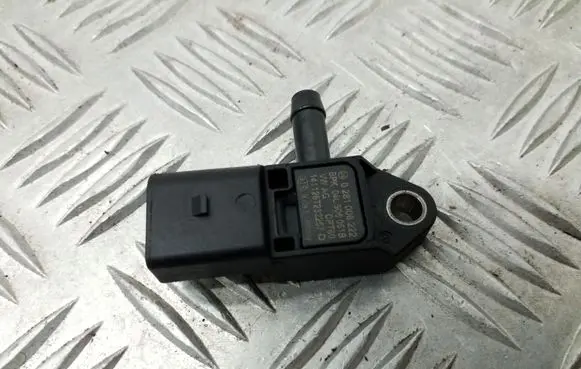Skoda Octavia Mk3 (5E) Exhaust gas pressure sensor 04L906051B