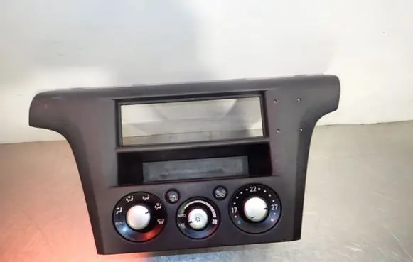 Mitsubishi Outlander Climate control unit MR979972HAMR979987