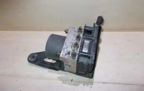 Renault Megane II ABS Pump 0265231300 0265800317