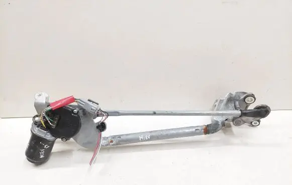 Mitsubishi i-MiEV Front wiper linkage and motor 8250A326 WM02B134
