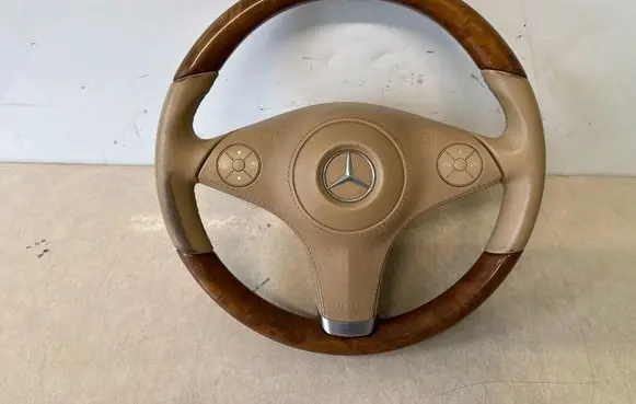 Mercedes-Benz CLS C219 Steering wheel A2304603018