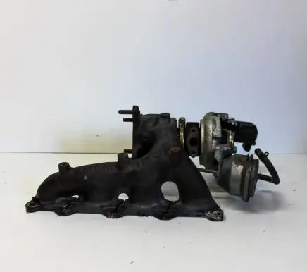 Volkswagen PASSAT B6 Turbo 4937311030 03C145701H