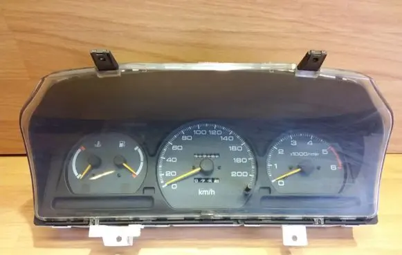 Mitsubishi Space Runner Speedometer (instrument cluster) MR189275