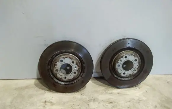 Porsche Macan (95B) Rear brake caliper