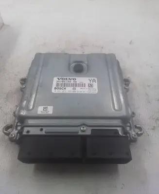 Volvo V70 Engine control unit/module 30785100 1039S18372 0281012765