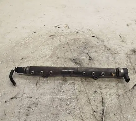 Volvo XC90 Fuel main line pipe 0445215023 31259011