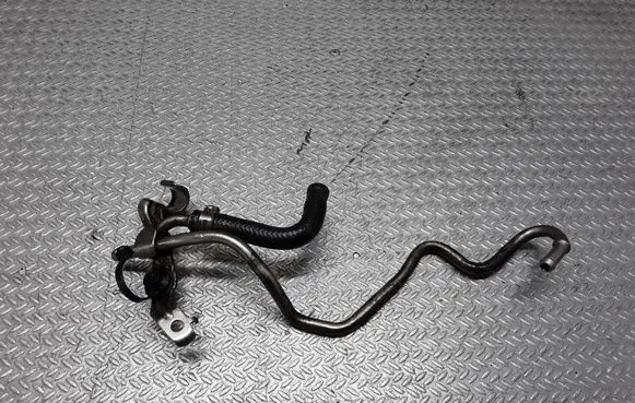 Mercedes-Benz C W204 Fuel line/pipe/hose 