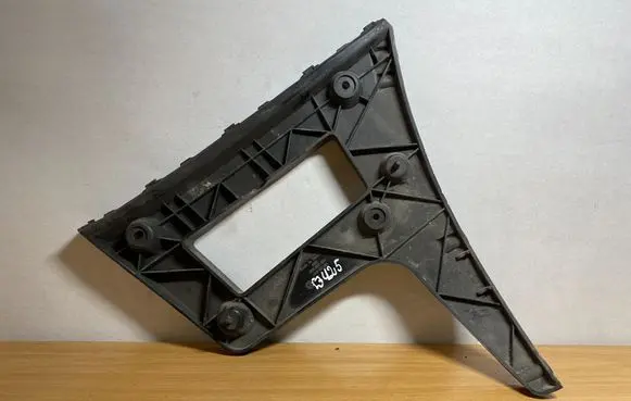 Audi A5 Sportback 8TA Front bumper mounting bracket 8T8807453 C3425