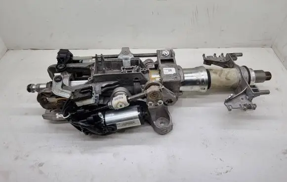 BMW 5 GT F07 Steering wheel axle P10768701 1056004