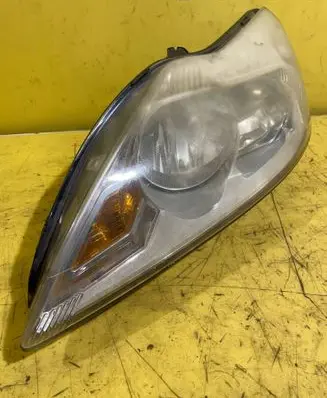 Ford Focus Headlight/headlamp 8M5113W030AD