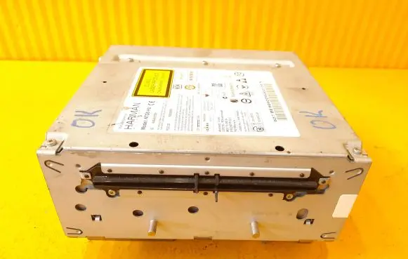 Mercedes-Benz C W205 Radio/GPS head unit trim A2059006915