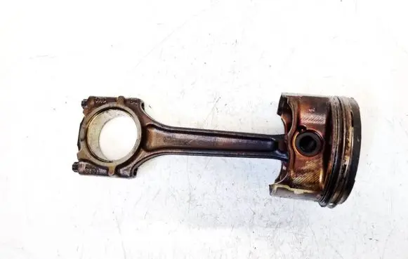 Seat Altea Piston with connecting rod