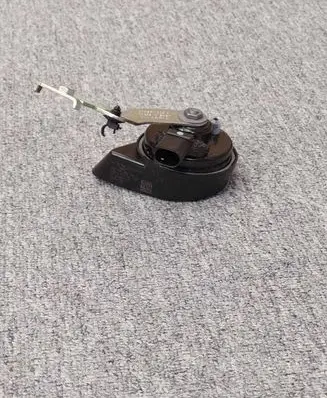 Audi A3 S3 8V Horn signal 5Q0951223F 8V0951209C 8V0951209