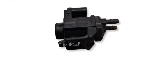 BMW 5 F10 F11 Vacuum valve 8570591