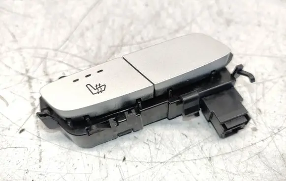 Mercedes-Benz C W205 Seat heating switch A2139057302 SW133101 HN132000