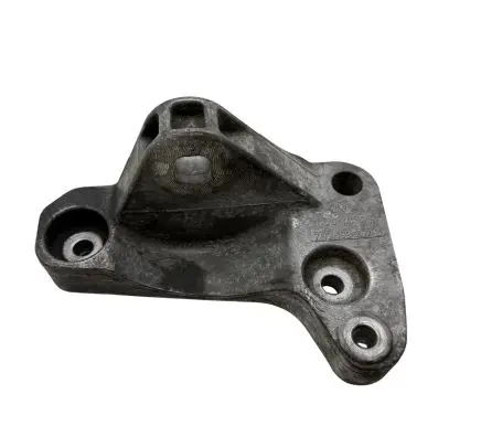 Volkswagen Transporter - Caravelle T5 Engine mounting bracket 7H0199207B